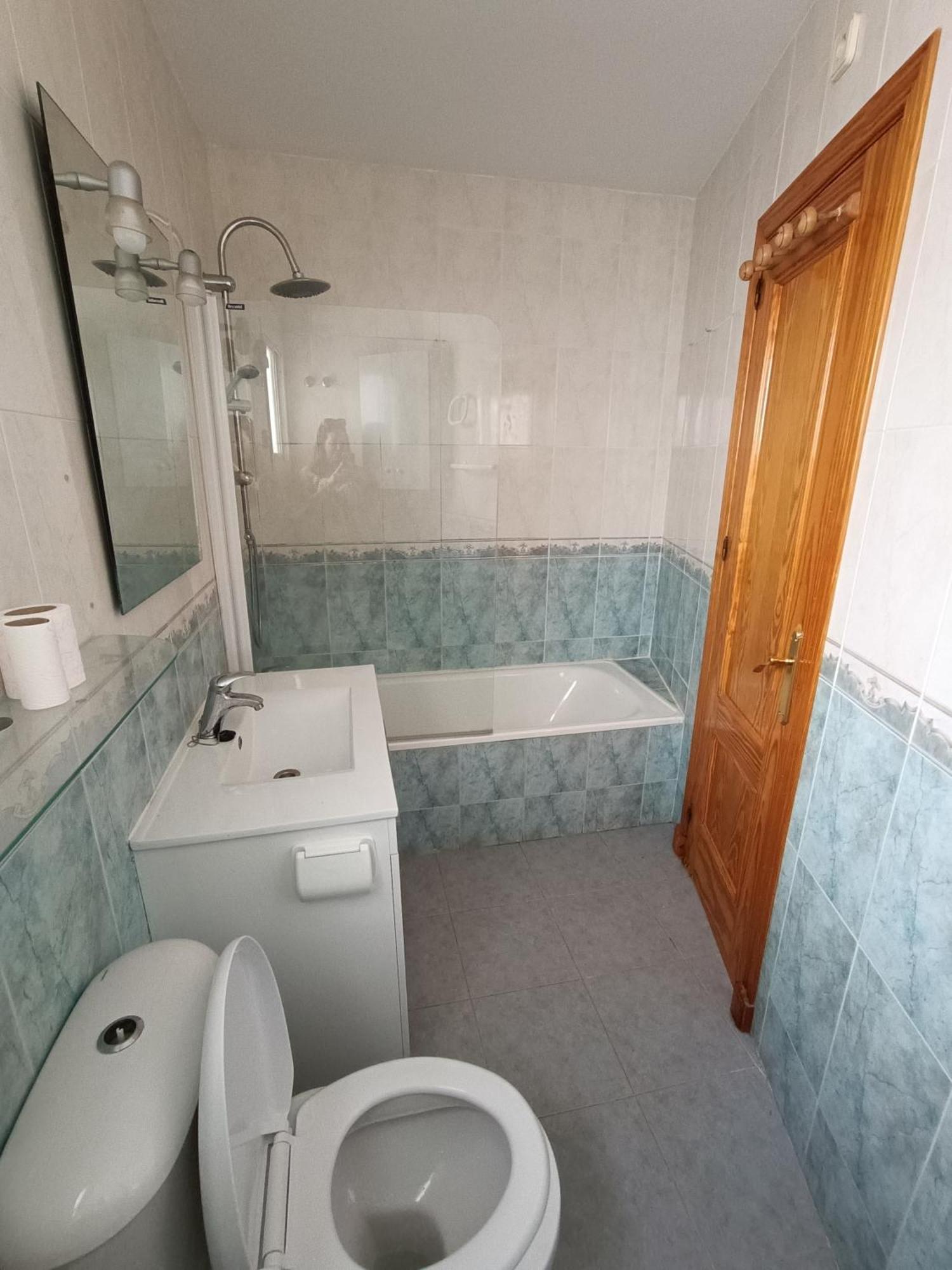 מאלגה Lovely Penthouse In Front Of The Beach With Free Parking מראה חיצוני תמונה